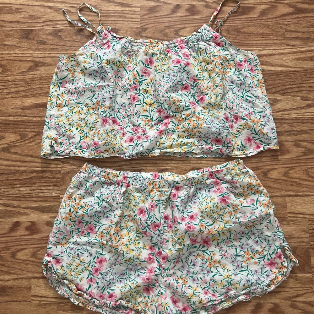 Old Navy pajama set
